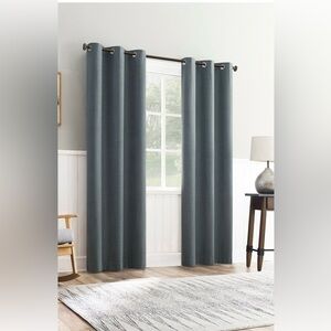 2x 40"x96" Sun Zero Arlander Crosshatch Thermal Blackout Grommet Curtain Panels